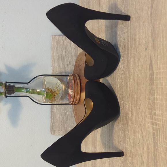 NEW!Chinese Laundry Classic Black Platform Heels - Picture 4 of 8